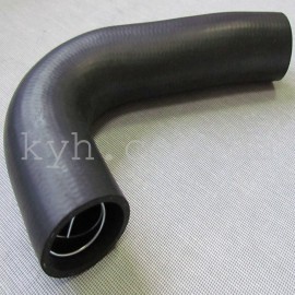 Патрубок радіатора верхній Богдан /з пружиною/ Туреччина